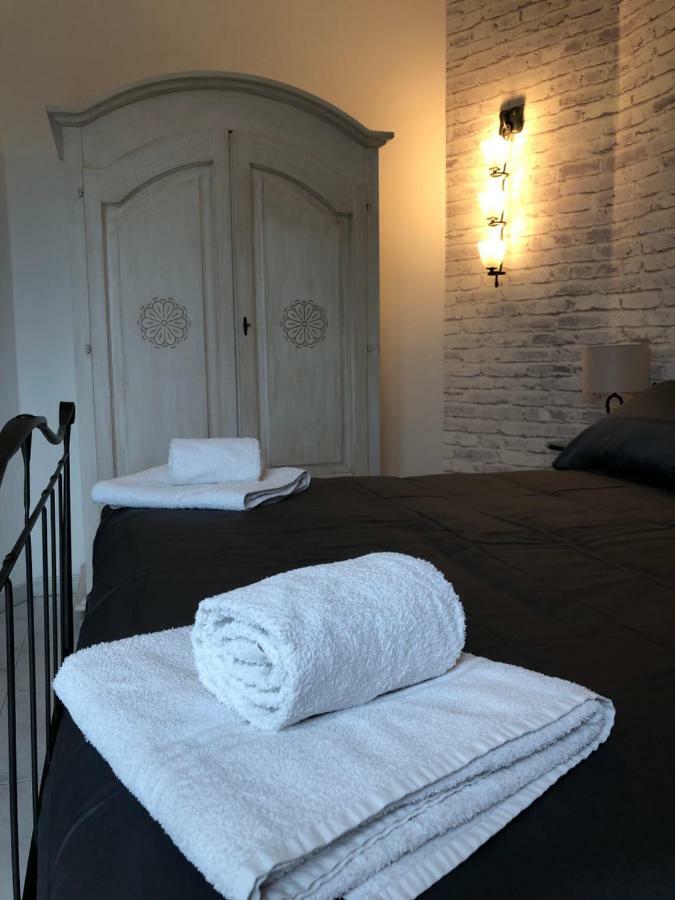 Casa Vacanza La Luna 사르자나 외부 사진