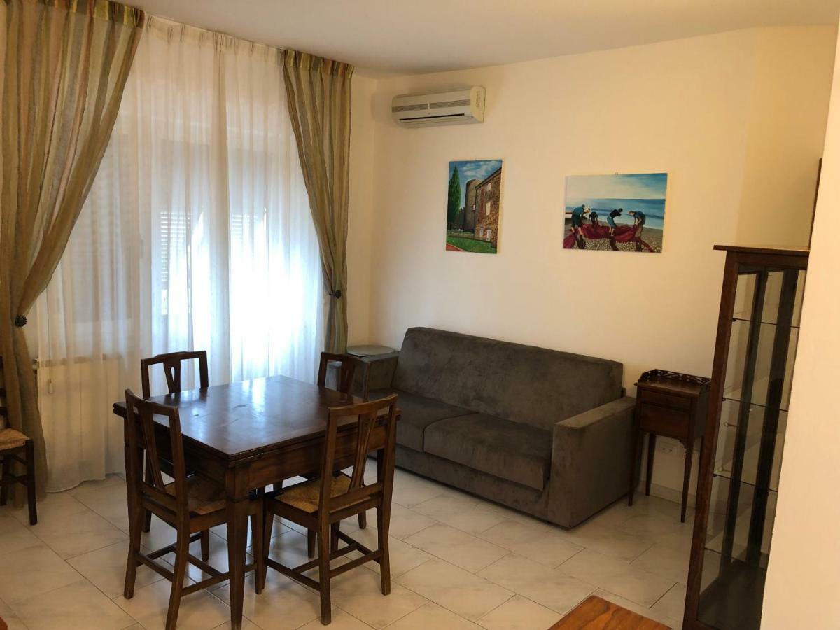 Casa Vacanza La Luna 사르자나 외부 사진