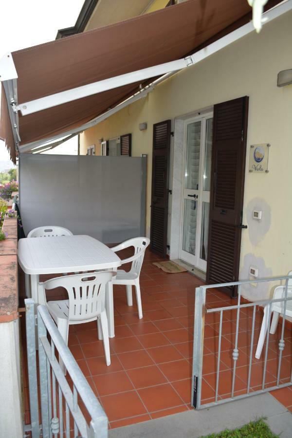 Casa Vacanza La Luna 사르자나 외부 사진